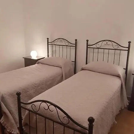 Trasimeno Tranquil Retreat 特拉西梅诺湖畔帕西尼亚诺